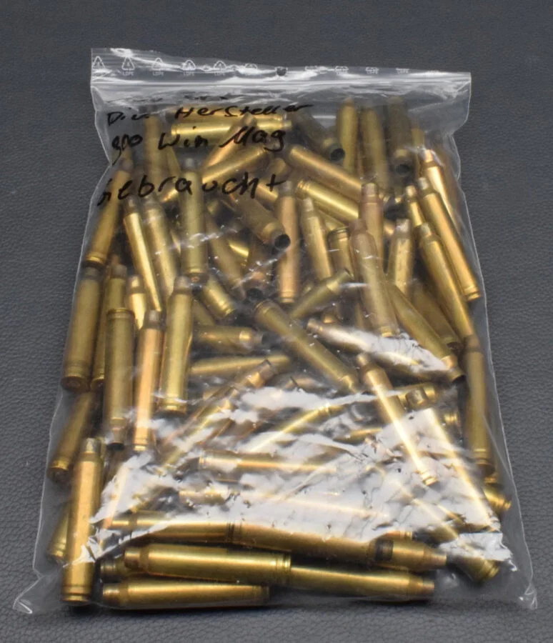 100 Hülsen, Div. Hersteller, Kaliber 300 WIN Mag. 1x Abgeschlagen, zum Sonderpreis!