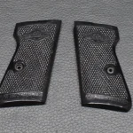 Walther PP Manurhin Griffschalen, rautiert unterbrochen, Neuware.