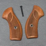 Smith & Wesson J-Rahmen Holzgriffschalen, rautiert unterbrochen, Neuware
