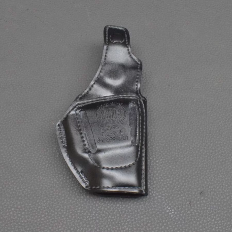 Sig-Sauer P-239-L Für Linkshänder, Safariland Holstern zum absoluten Sonderpreis – Bild 3