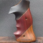 S&W K/L FRAME Target , Motiv schwarz/Rot/gelb, Germany, Walnuss, Neuware zum Sonderpreis!