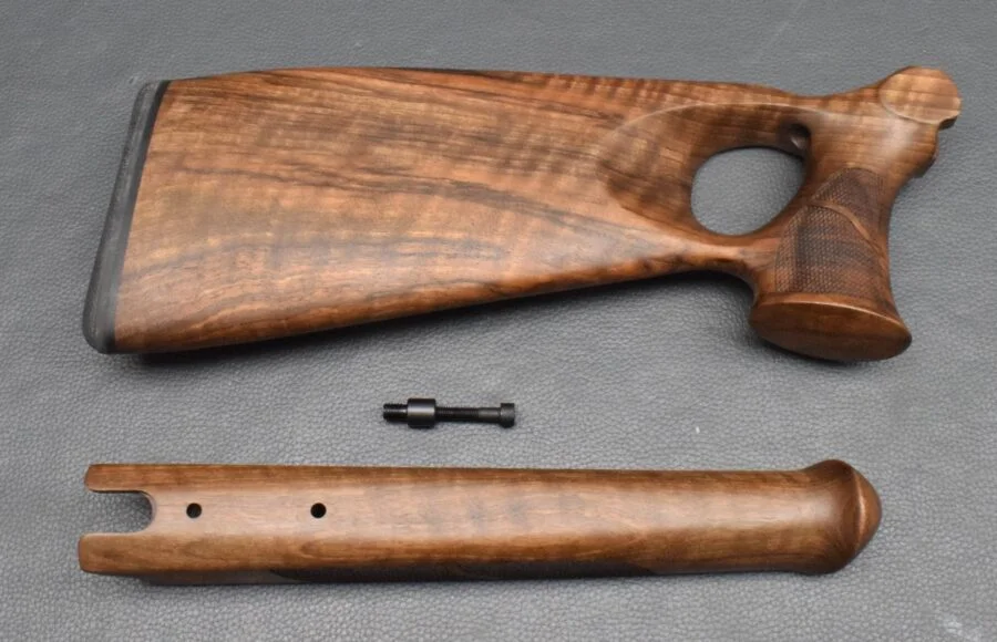 Blaser R93, Jagd-Lochschaft Set, 2-teilig, Nußbaum HK V, bayr. Backe, Neuware – Bild 3