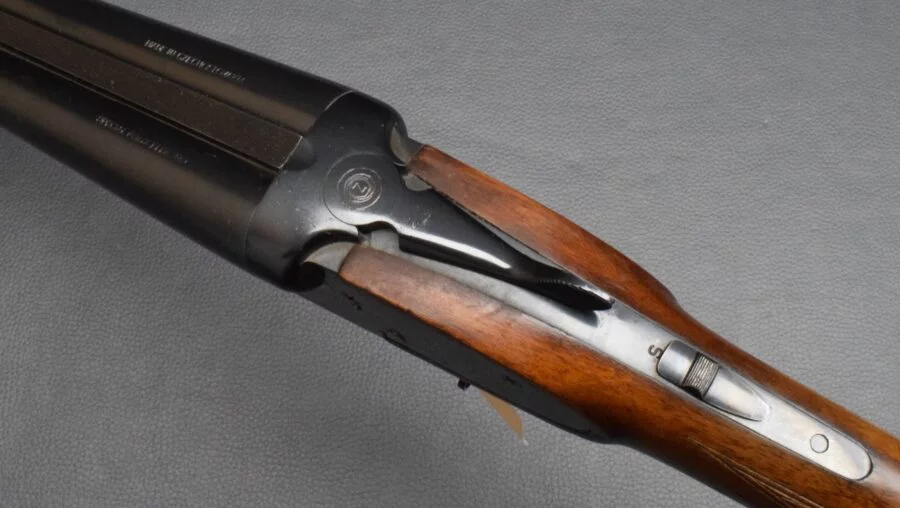 Brünner Seitenschloß-Doppelflinte, Kaliber 16/70, Laufläne 70cm, DA, gut – Bild 4