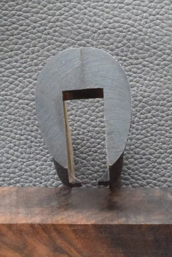 Colt 1911, Targetgriff, Walnuss, Logo Totenkopf mit Kreuz, Neuware, Zum Sonderpreis ! – Bild 7