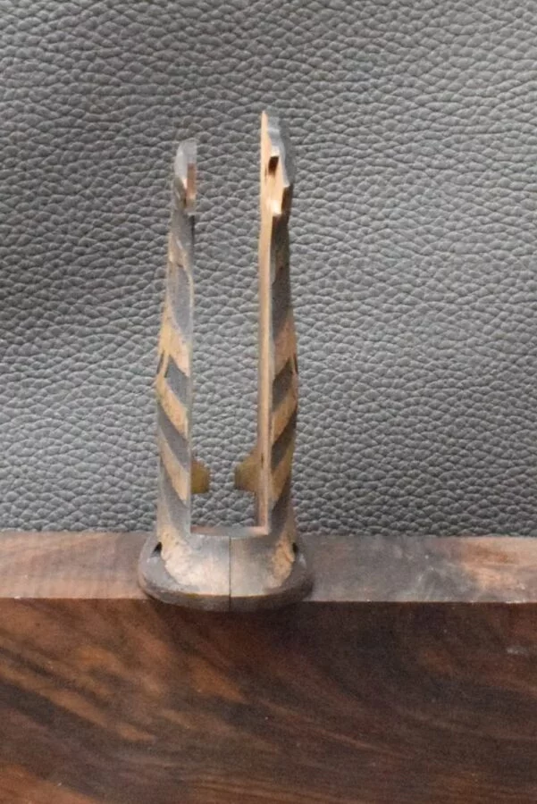 Colt 1911, Targetgriff, Walnuss, Logo Totenkopf/American Flag, Neuware, Zum Sonderpreis ! – Bild 5