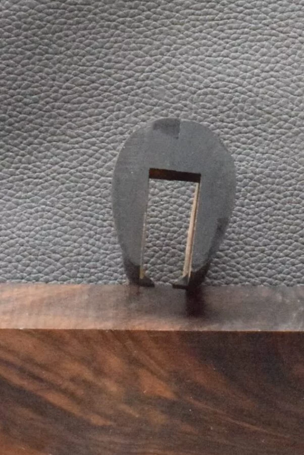 Colt 1911, Targetgriff, Walnuss, Logo Totenkopf/American Flag, Neuware, Zum Sonderpreis ! – Bild 7