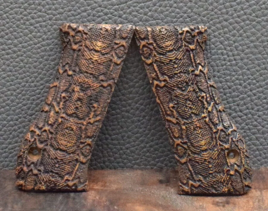 Jericho 941 F-FS Holzgriff, Ausführung 5 Schlangenhaut schwarz/braun, Nußbaum