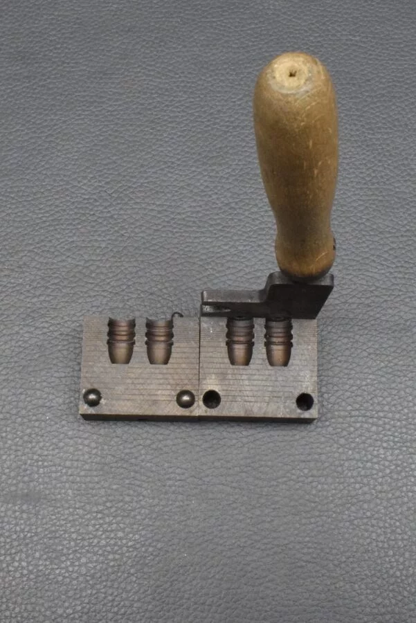 RCBS Doppelkokille .44-240-SWC mit Gascheck, Gebraucht, zum Sonderpreis!