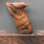 Sig/Sauer, P 228, Oberfläche Glatt mit Wellen, Walnuss, Neuware zum Sonderpreis!