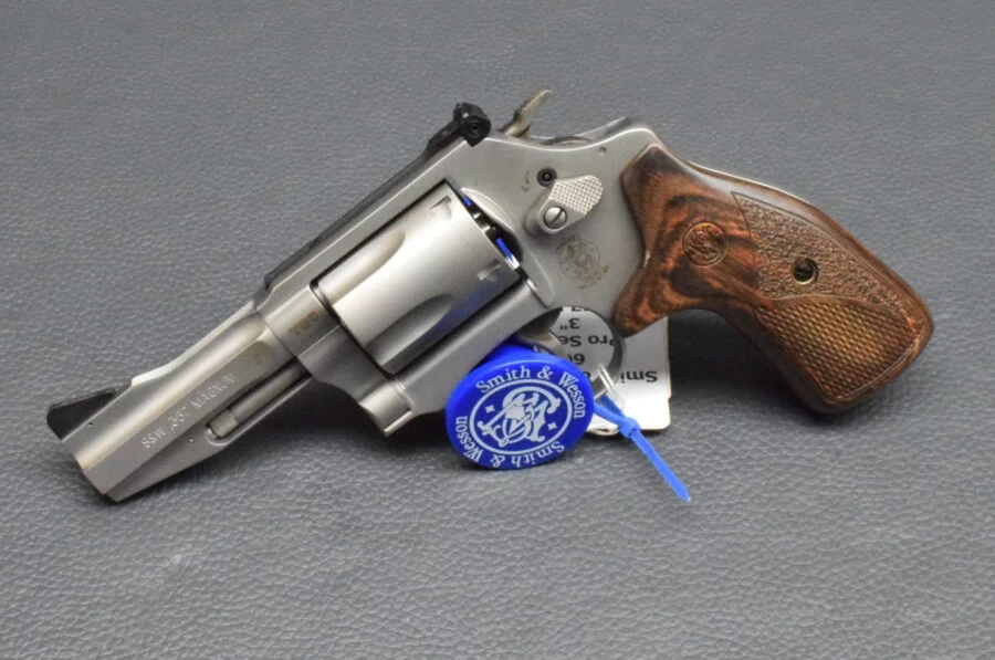 Smith & Wesson Mod. 60 Pro Serie, 3″, Kaliber 357Magnum, Neuware