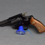 Smith & Wesson Modell 37, Kaliber 38 Special, Revolver, 3″ Lauf, Holzgriff, sehr gut