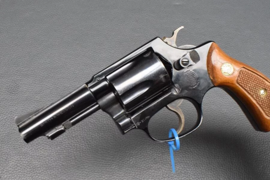 Smith & Wesson Modell 37, Kaliber 38 Special, Revolver, 3″ Lauf, Holzgriff, sehr gut – Bild 5