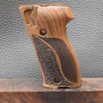 Sig/Sauer P226, Modell Oberfläche Punziert, Walnuss, Neuware zum Sonderpreis!